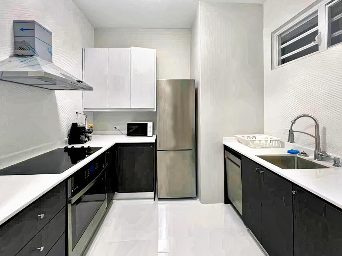 Stunning 3-br In Condado Apartamento