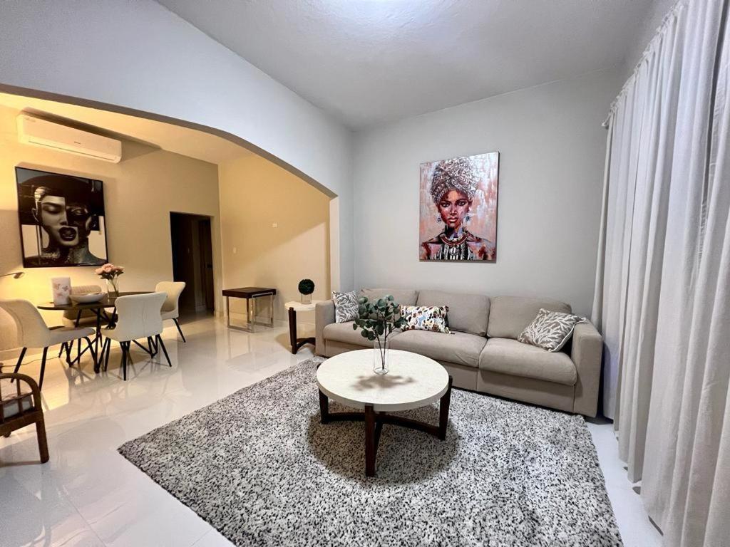 Stunning 3-br In Condado Apartamento *
